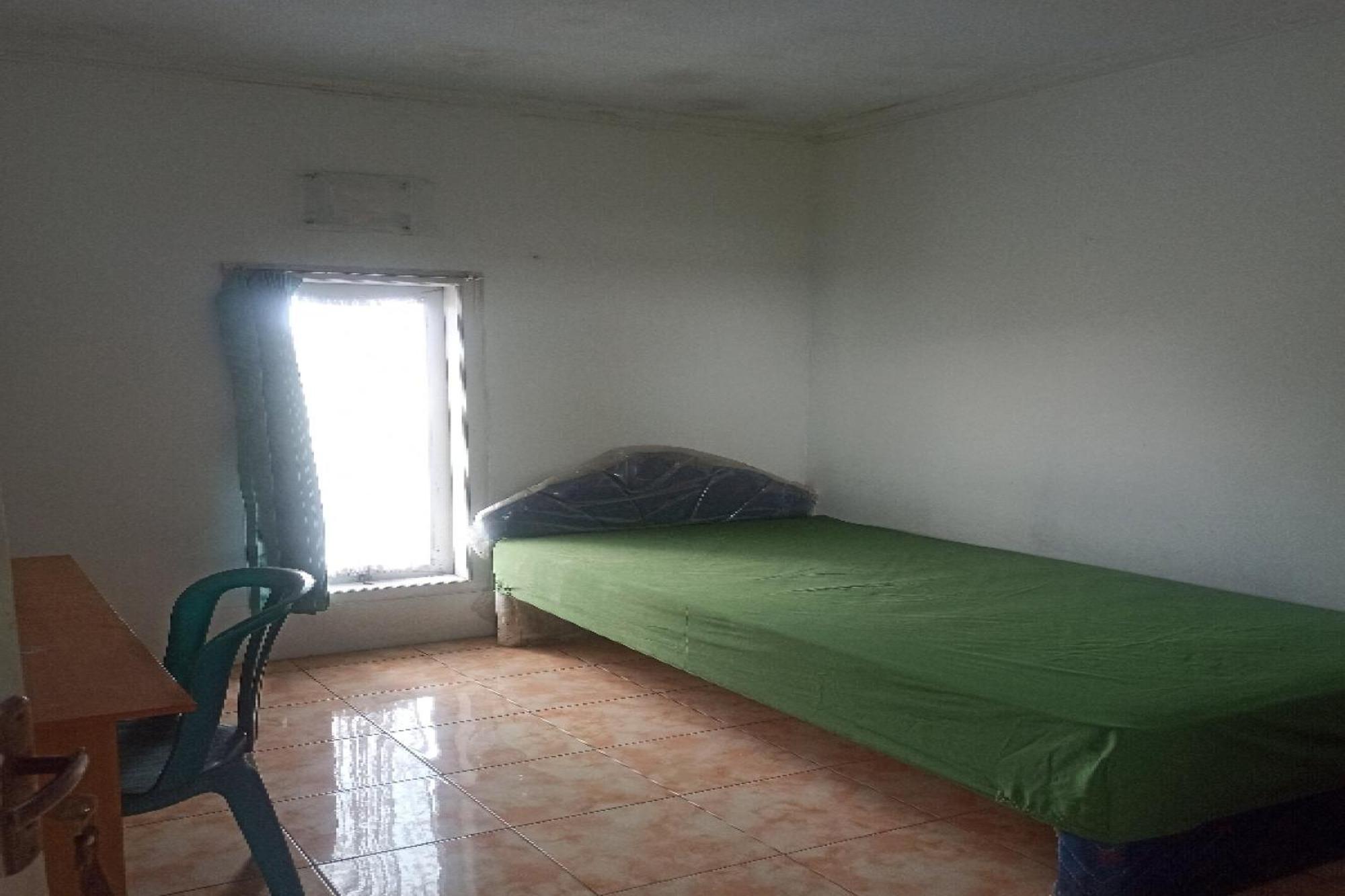 Oyo Life 91339 Pondok Kost Aulia Syariah Garut Kültér fotó